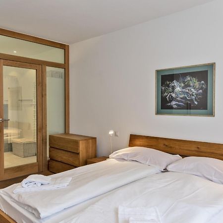 Chesa Chalavus - St. Moritz Apartment Luaran gambar